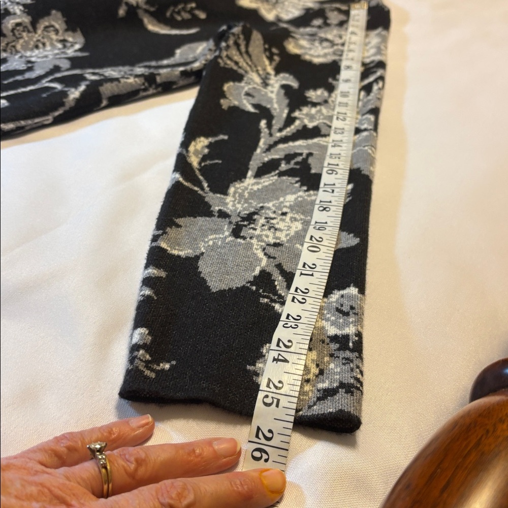 Cynthia Rowley Charcoal and Light Gray Floral Knit Cardigan Duster XL - Picture 11 of 12